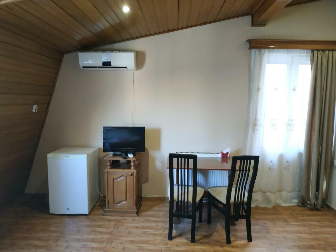 Hotel Ni&La Batumi Pokoj fotografie